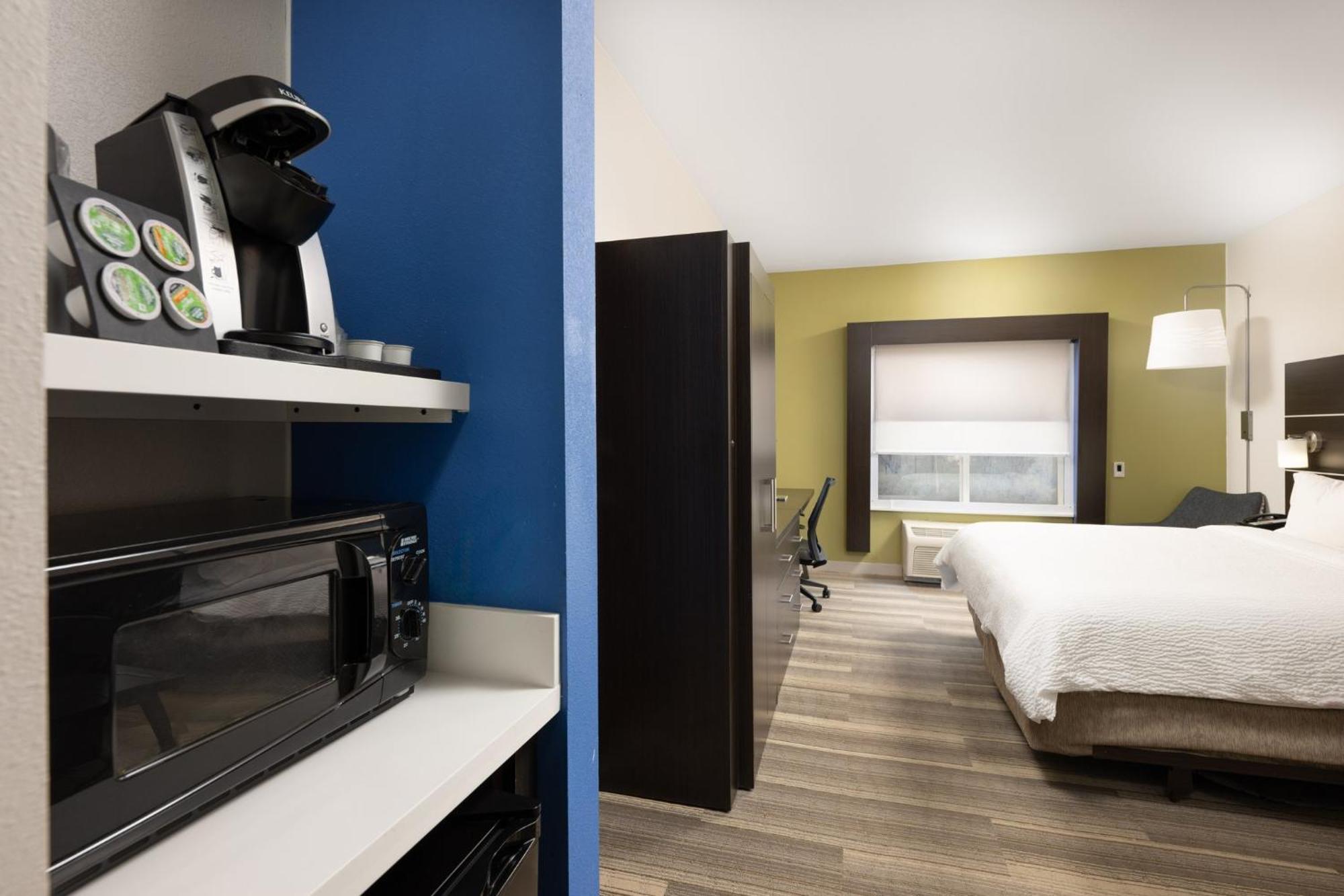 Holiday Inn Express & Suites Chattanooga-Hixson By Ihg Exterior foto