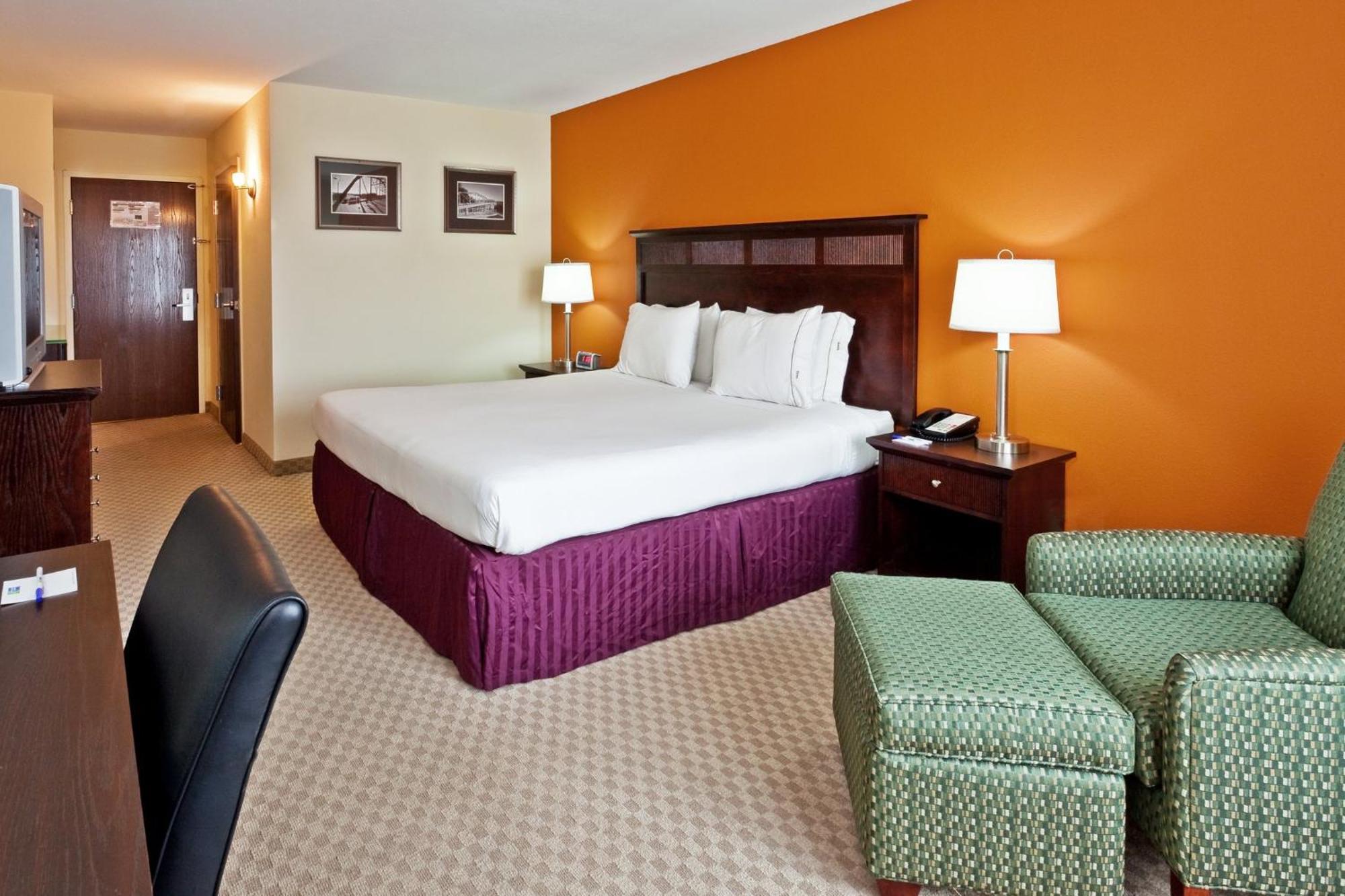 Holiday Inn Express & Suites Chattanooga-Hixson By Ihg Exterior foto